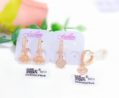 Bee/Four-leaf Clover Pendant All-match Trendy Earrings