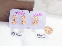 concise golden earrings