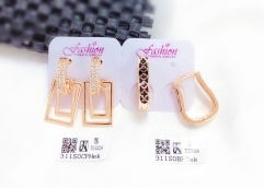 Irregular gold earrings