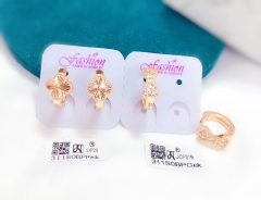 Lucky four-leaf clover/bow-shaped gold earrings