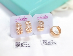 Shiny gold earrings