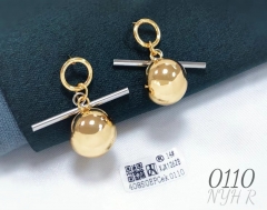 Irregular gold earrings