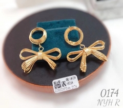 Bow shaped fashionable earring