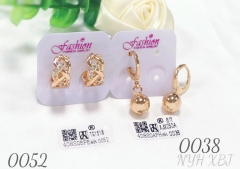 Irregular gold pendant earrings