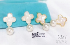 Whiter color pearl pendant earring