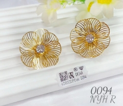 flower style bright gold earrings