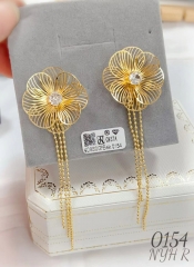 Flower design gold earrings with bead chain