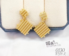 Irregular gold pendant earrings