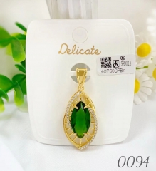 Green gem gold pendant