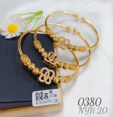 Irregular hollow style gold bracelet set