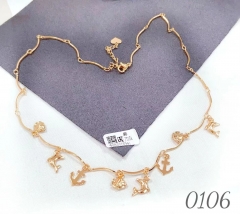 Irregular pendant gold necklace