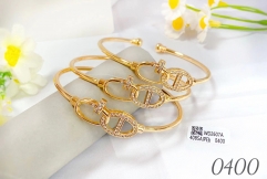 Hollow glossy exquisite bangle