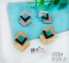 Hollow irregular black pattern earring