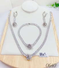 Artificial gemstone exquisite jewelry set