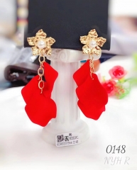 Red petal pendant pearl earrings