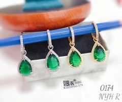 Green zircon style shiny earring