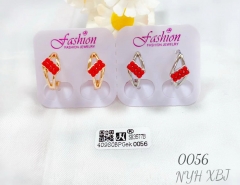 Red bead exquisite earring