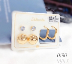 Irregular gold earrings