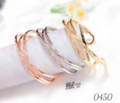 Simple hollow glossy bangle set