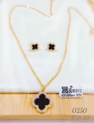 Black Pattern Four-Leaf Dazzling Necklce Earring Set