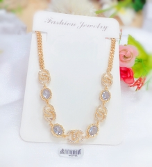 Gorgeous high-end gold necklace