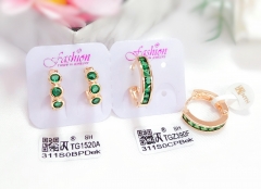 Green gem gold earring