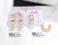 Dazzling gem glossy earring