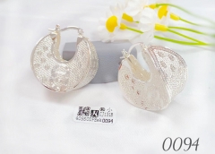 Dazzling hollow silver earing