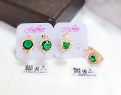 Green gem exquisite earring