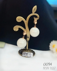 Pearl exquisite earring