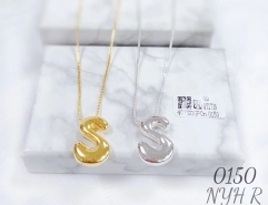 Letter S shiny necklace