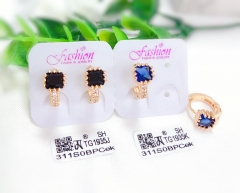 Black/blue gem shiny earring