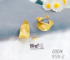 Twisted irregular style earring