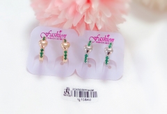 Glossy heart green zircon earring