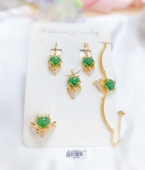 Green gem gold jewelry set