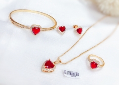 Red gem heart exquisite jewelry set