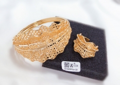 Irregular fashion gold bangle ring