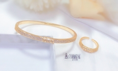 Simple gem gold bangle ring