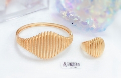 Stripes simple style bangle ring set