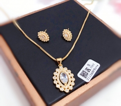 Oval zircon style shiny necklace earring