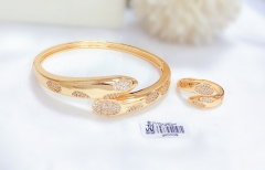 Fashion shiny style bangle ring