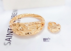 Bumpy style gold bright bangle ring