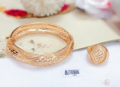 Simple style gold bangle ring