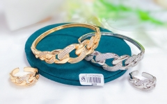 Hollow buckle shape bangle ring set