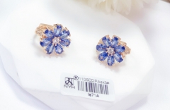 Blue flower shiny earring