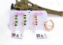 Green/colorful zircon shiny gold earring