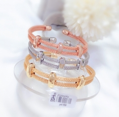 Simple style fashion bangle set