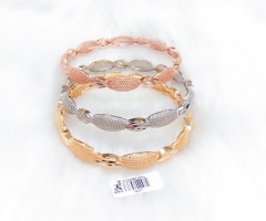 Glossy style exquisiter bangle set