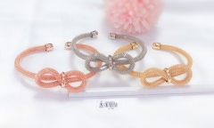 Bow style fashion bangle set