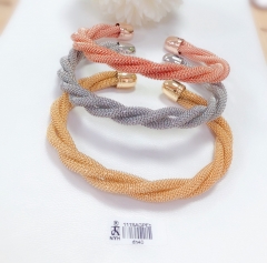 Twist curl style bangle set